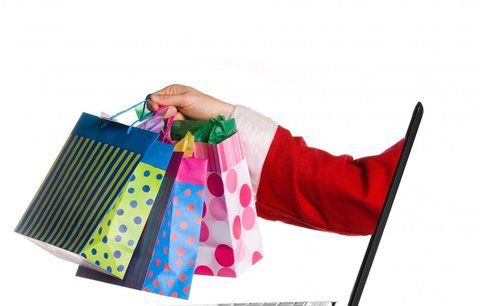 Vánoce se blíží: 5 tipů, jak ušetřit při nákupu přes internet!