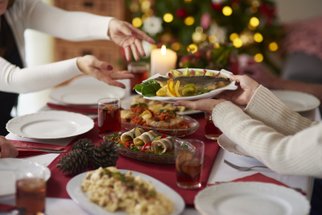 Co nesmí chybět na vánočním stole: Cukroví, ozdoby ani větvičky