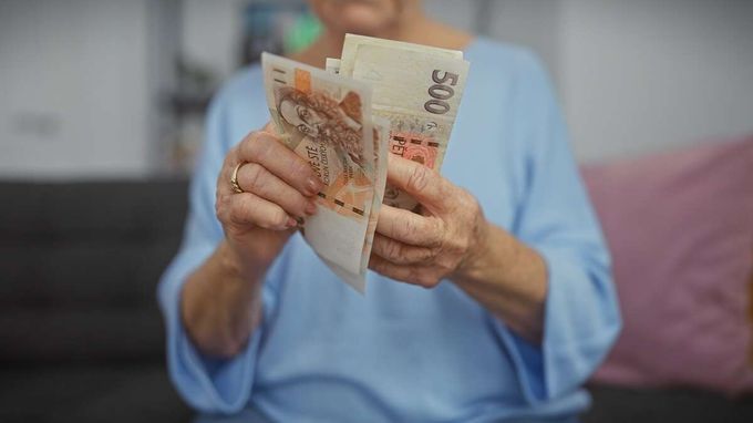 150 tisíc lidí v Česku dělá před Vánoci tuto finanční chybu 150 tisíc lidí v Česku dělá před Vánoci tuto finanční chybu
