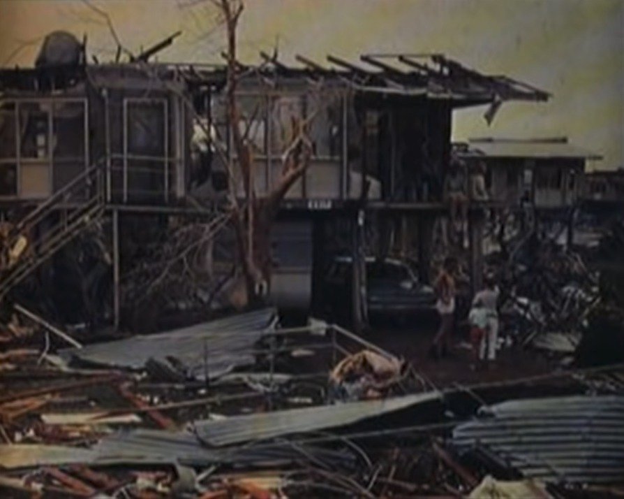 Tropická bouře zpustošila město Darwin.