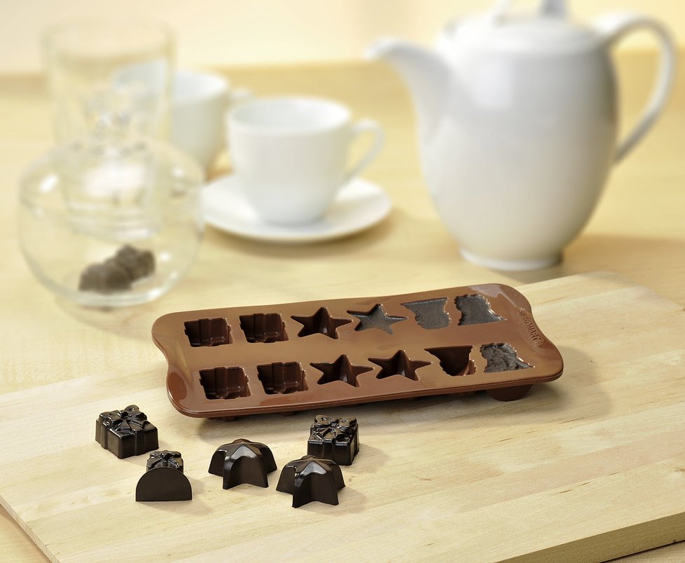 Čokoládové bonbony z domácí cukrárny chutnají nejlépe. Magnet, 199 Kč