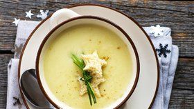 Vánoční rybí polévka: Recepty slavných šéfkuchařů i tradiční klasika