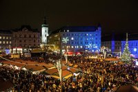 Zoufalý chlapec bloudil na vánočních trzích v Brně: Babi, kde jsi?