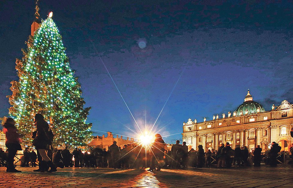 Vatikán zdobí českobavorský strom starý šedesát let.