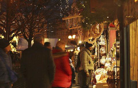Jak mít o Vánocích co nejdelší volno a kdy začínají adventní trhy?