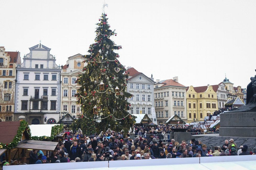 Pražské vánoční trhy se už nějaký čas drží na špičce žebříčku těch nejkrásnějších. I americká zpravodajská stanice CNN je ocenila jako jedny z nejlepších na světě.