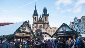 Kilometry světel rozzáří Staroměstské náměstí. Nebeské Vánoce se po covidové pauze vrací do Prahy