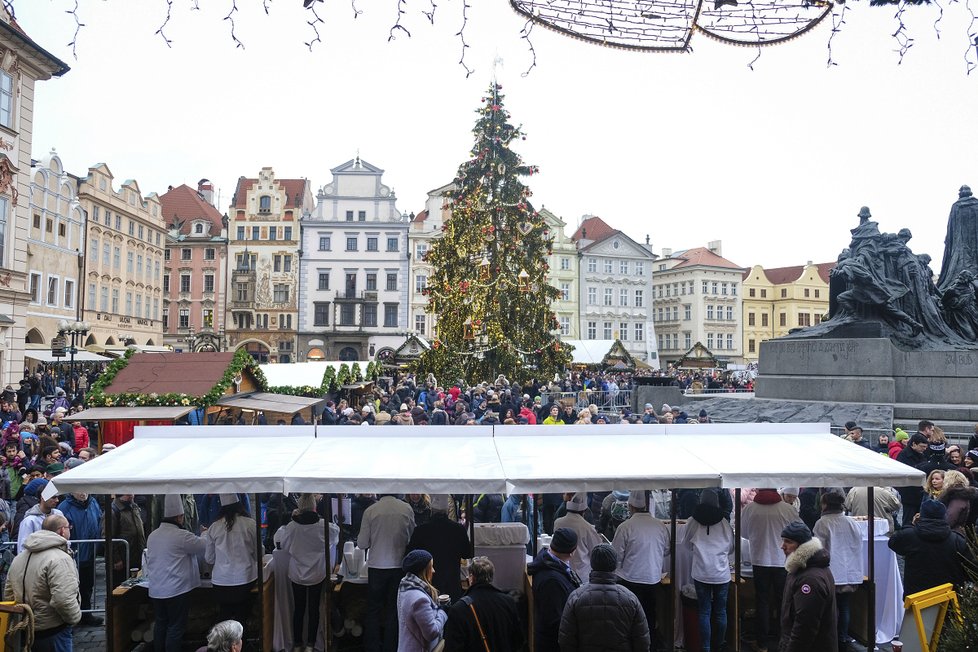 Pražské vánoční trhy se už nějaký čas drží na špičce žebříčku těch nejkrásnějších. I americká zpravodajská stanice CNN je ocenila jako jedny z nejlepších na světě.