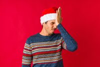 Vánoční rizika: Hořící stromek, žlučníkový záchvat, osamění