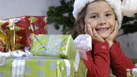 Vánoce jsou pro děti nejradostnější chvíle roku. Potěšte je jejich prvním telefonem.