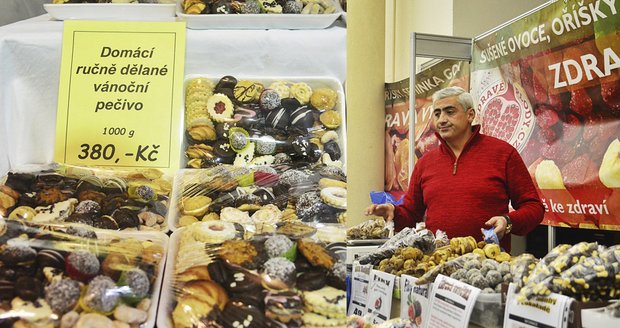 Dárky pro celou rodinu za jeden den? Žádný problém! V Průmyslovém paláci začal obří vánoční market