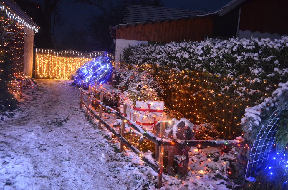 Toto je nejosvětlenější vánoční dům Česka.
