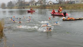 Letošní 48.ročník Vánočního kilometru v Břeclavi nabídl plavcům trati dlouhé 100, 250, 500, 750 a 1000 metrů.