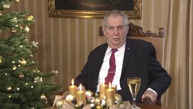 „Kacíř“ Zeman popřál Čechům bolest. V poselství chválil vládu a zmínil nemocné nohy