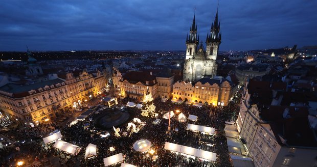 Vánoční trhy na Staroměstksém náměstí v celé své kráse. (26. listopad 2022)