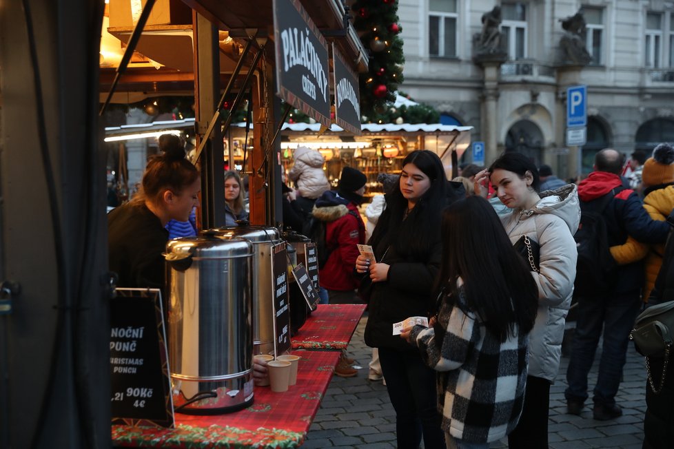 Vánoční trhy na Staroměstském náměstí v celé své kráse (26. listopad 2022)