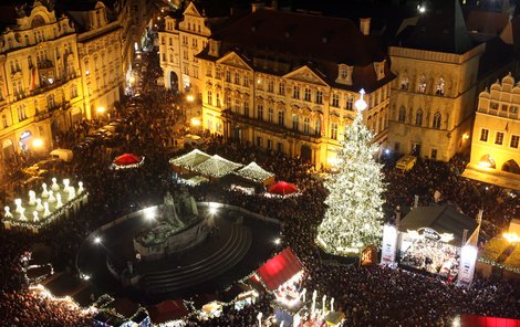 Pozor na kapsáře! O Vánocích se lehce dostanete do davu a ztratíte kontrolu nad svými věcmi.