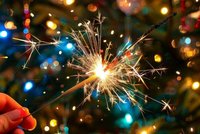 A zase ta prskavka: V Řitce od ní vzplál vánoční stromek, majitel se nadýchal zplodin