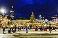 Nasajte vánoční atmosféru na adventních trzích v Drážďanech. Do starých časů zavedou děti i dospělé