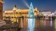 Při návštěvě Polska byste rozhodně neměli minout historické polské královské město s majestátním hradem Wawel, který je původně z 11. století. Krakov je považován za kulturní centrum země a už od roku 1978 je zapsán na seznam UNESCO. V době adventu tu navíc zažijete krásné vánoční trhy, zejména na Hlavním náměstí, kde se prodávají kvalitní ruční výrobky a ve stáncích tu můžete ochutnat polské speciality.