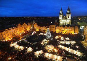 Na mnoha místech v Praze startují vánoční trhy