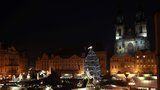Tisíce světel rozzářily strom na Staroměstském náměstí! Vánoční trhy začaly