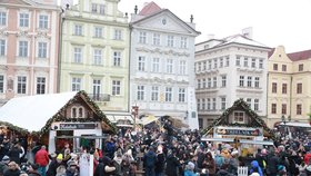 Vánoční trhy na Staroměstském náměstí odstartovaly slavnostním rozsvícením stromečku.