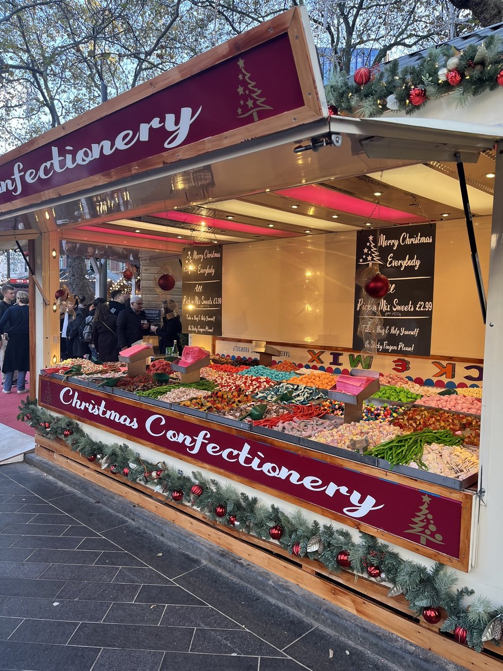Vánoční trhy v Londýně - bonbony a cukroví