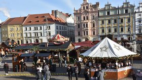 Zákaz vánočních trhů je špatný nápad, hospody měly být do 23:00, kritizují asociace