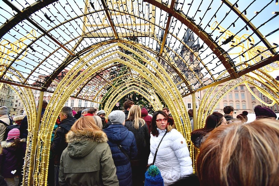 Vánoční trhy na Staroměstském náměstí z minulého roku