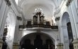 Varhanní skříň nástroje bohosudovské baziliky pochází z roku 1734. Stárnou a chátrají, po opravě volají.