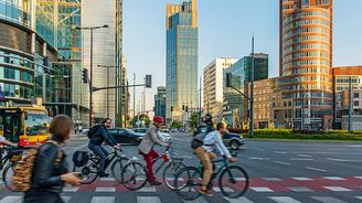 Jak se Polsko dostalo mezi největší ekonomiky světa? Základ civilizačního pokroku vytvořilo už za komunismu Jak se Polsko dostalo mezi největší ekonomiky světa? Základ civilizačního pokroku vytvořilo už za komunismu