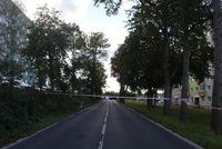 Mladík (18) v audi smetl dívku na přechodu ve Varech: Zemřela v nemocnici