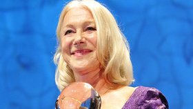 Křišťálový glóbus za mimořádný umělecký přínos světové kinematografii dostala Helen Mirren