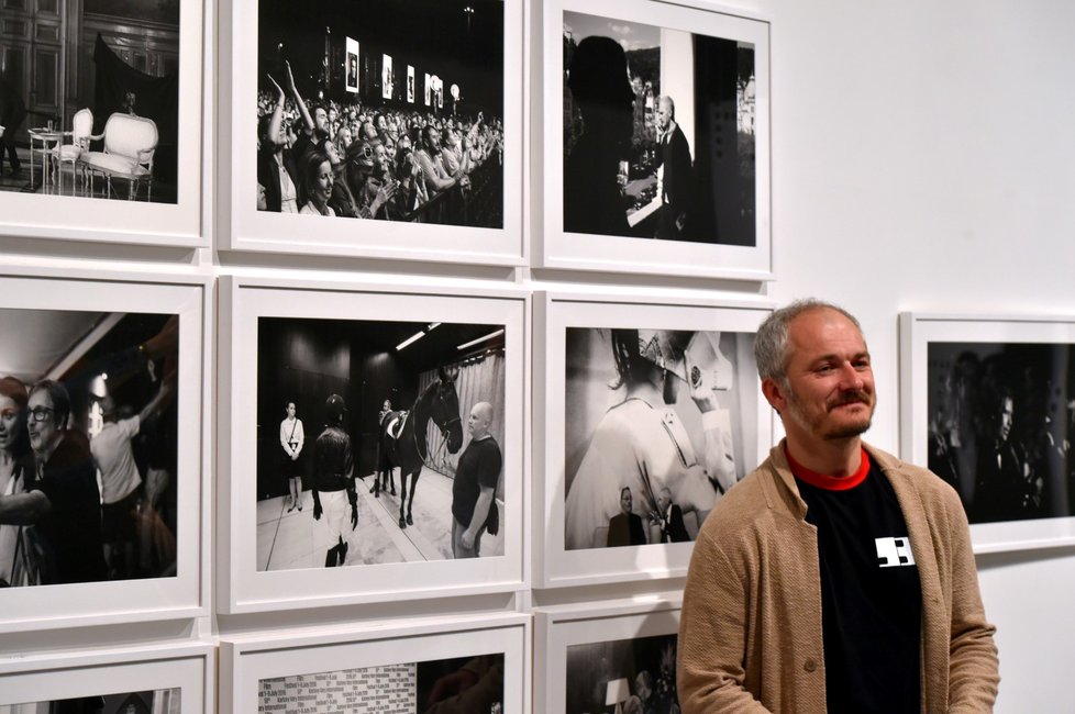 Fotografická výstava mapuje historii festivalu i slavné hosty.