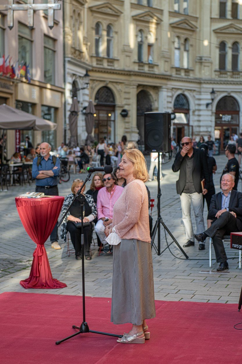 Magda Vašáryová dva měsíce po smrti manžela