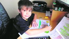 Vašík namaloval obrázek pro náhradní babičku s dědou