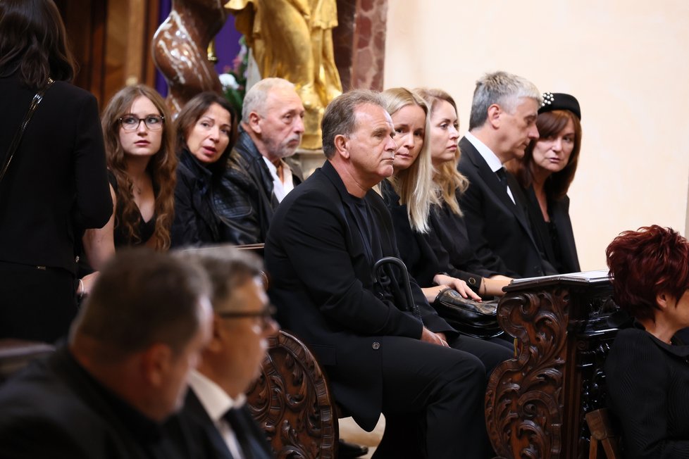 Pohřeb muzikanta Vaša Patejdla - Jakub Smolík