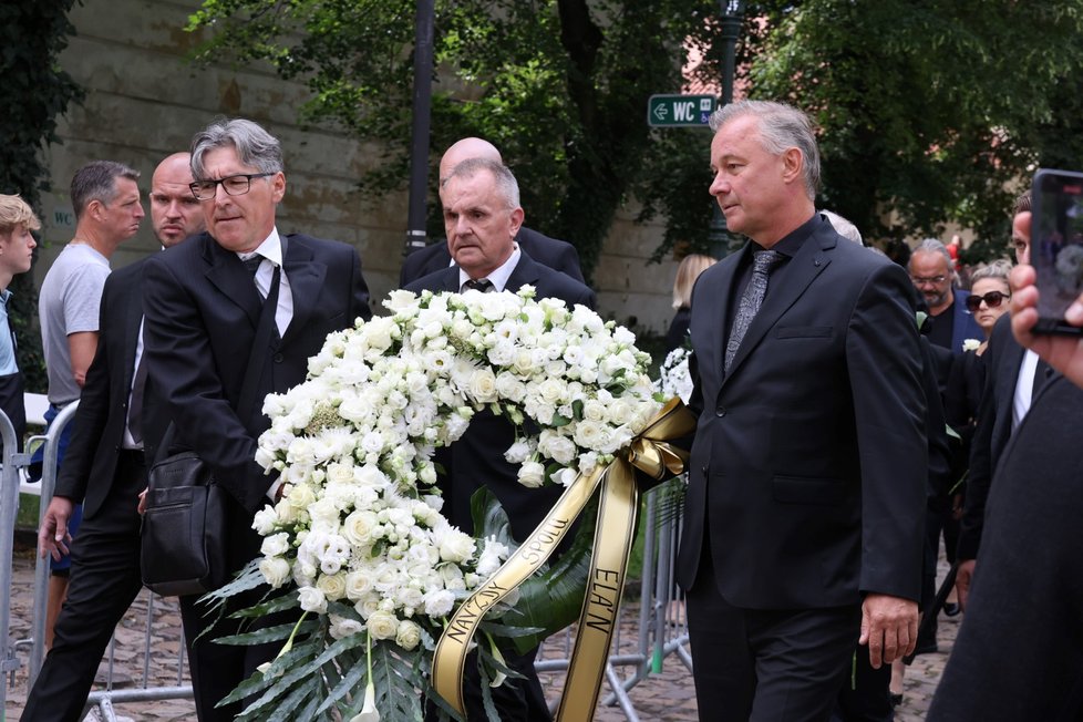 Pohřeb muzikanta Vaša Patejdla - Jožo Ráž