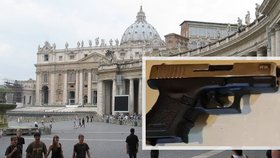 Kněz se do Vatikánu ozbrojil.