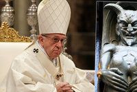 Ďábel je reálný, žádná fikce, říká papež František a chválí exorcisty