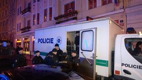Policisté zatkli tři kuplíře