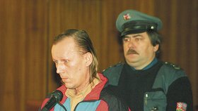 Stanislav Večeřa o Verunku (†8) rozmlátil paličku na maso, škrtil ji a ubodal: Po rozsudku se oběsil