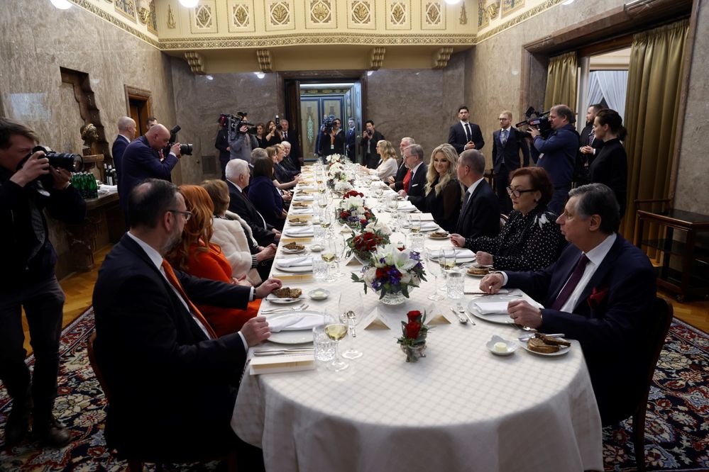 Expremiéři na slavnostní večeři premiérů Česka (2.1.2023)