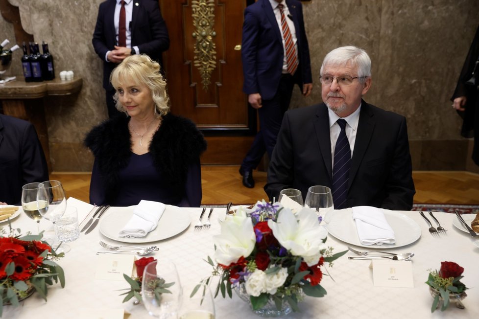Večeře století: Premiéři Česka u jednoho stolu: Jiří Rusnok s partnerkou