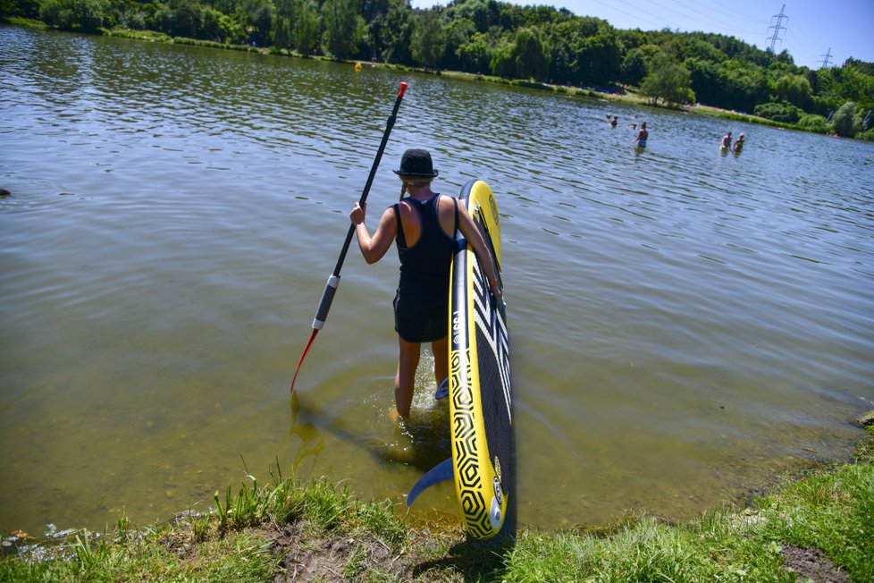 Česko zasáhlo tropické vedro, teploty se šplhaly až k 38 °C (30. 6. 2019)