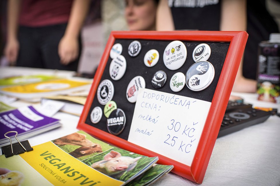 Akce Veggie Náplavky přilákala tisíce Pražanů.