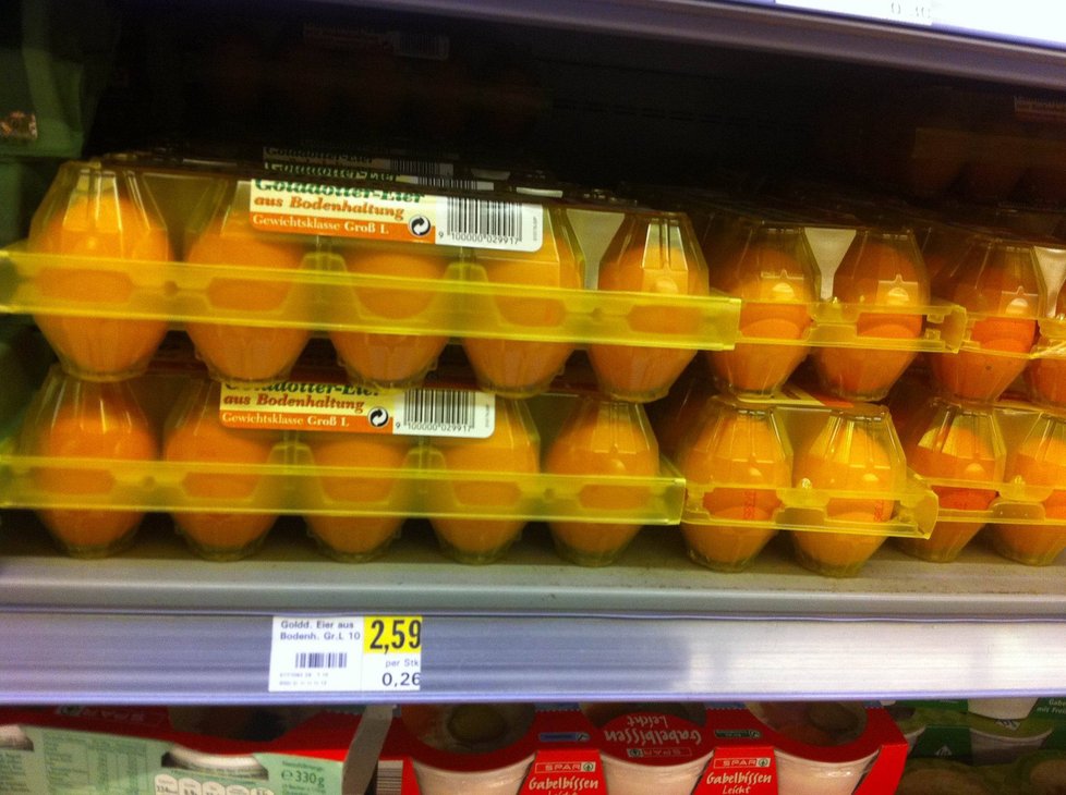 V rakouské prodejní síti Spar stojí vejce v přepočtu od 6,50 Kč