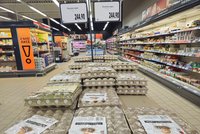 Velikonoce za tři týdny a začíná každoroční masakr: Vejce za 16,65 Kč! Jinde se slevou až 30 %