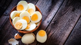 Jak dlouho vydrží vejce natvrdo a jak poznat, že je zkažené?